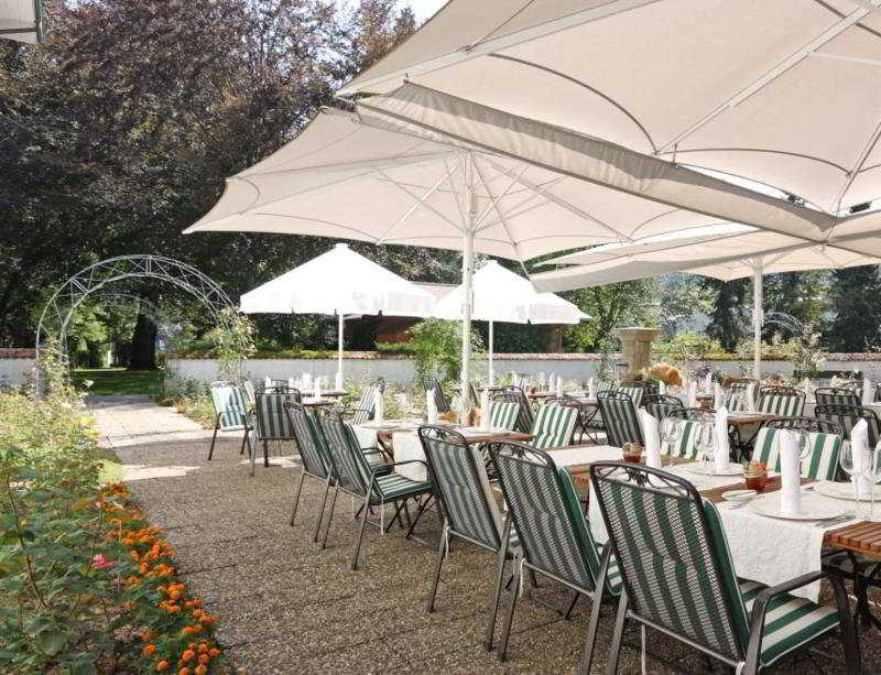 Hotel Schloss Huenigen Konolfingen Restaurant photo